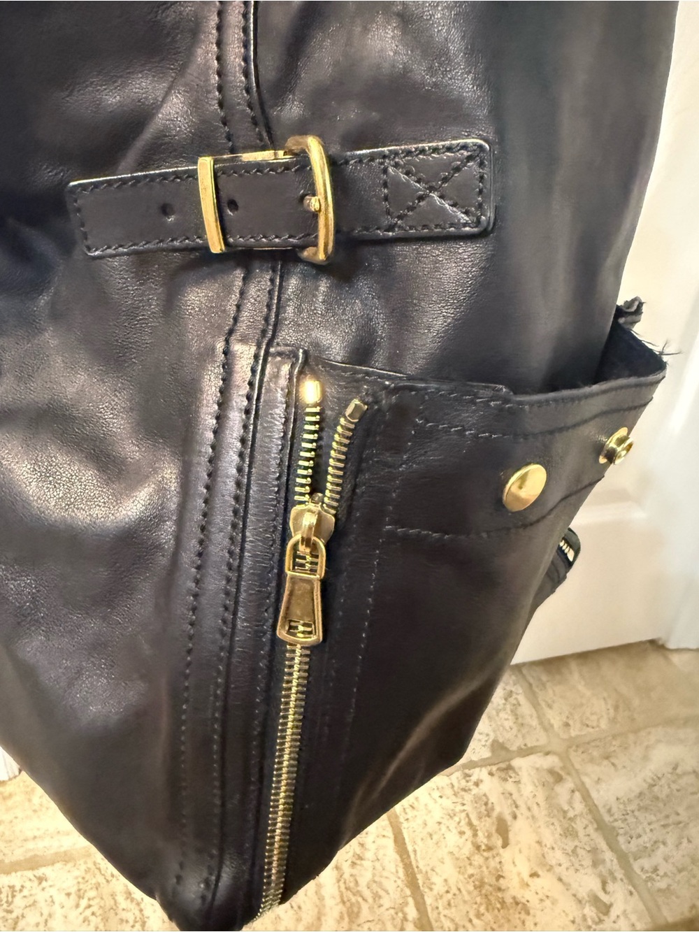 Yves Saint Laurent Black Leather Tote with Gold Hardware - Picture 8 of 9